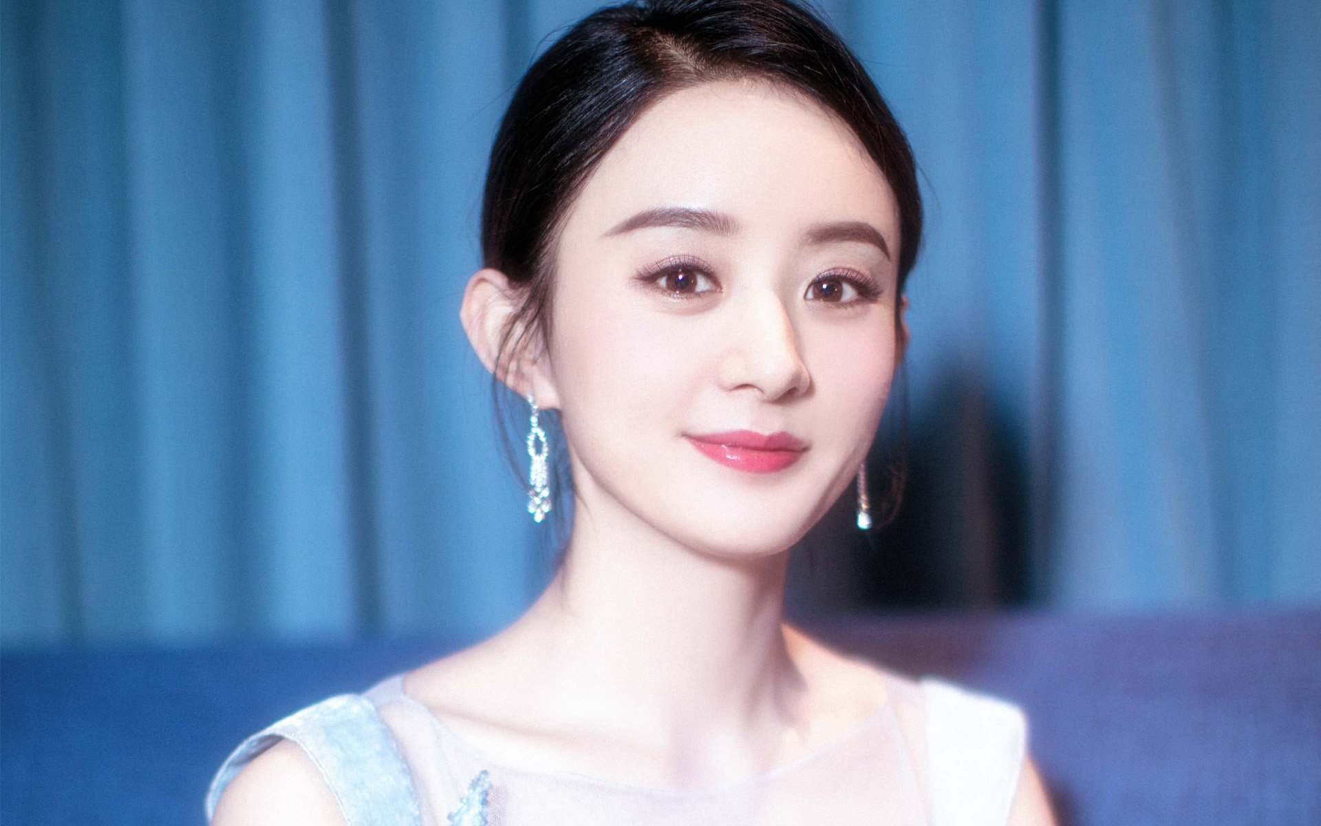 世俱杯2025全程直播-英超球队通过视频分析优化防守站位与协防效率，英超球队规则